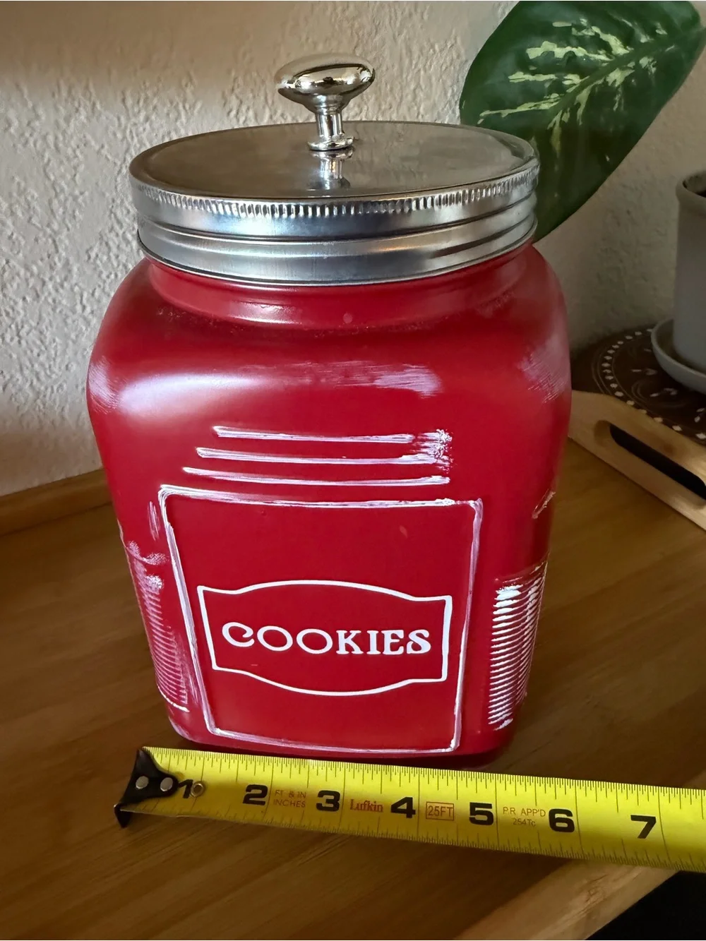 RED COOKIE JAR 9